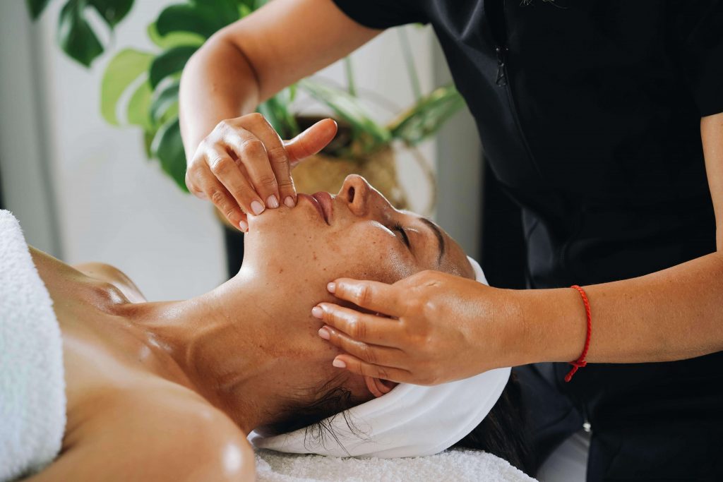 massage-facialiste-biarritz